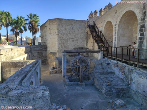 noria