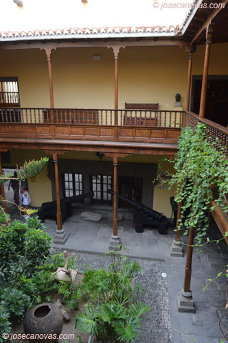 colon4
