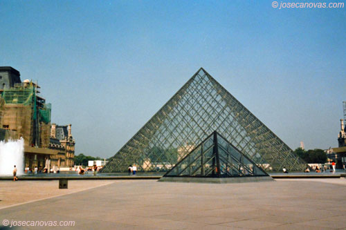 louvre