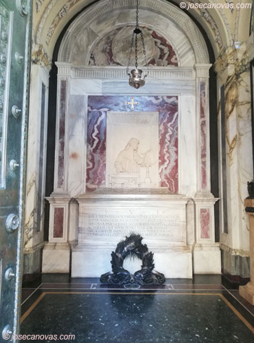mausoleo2